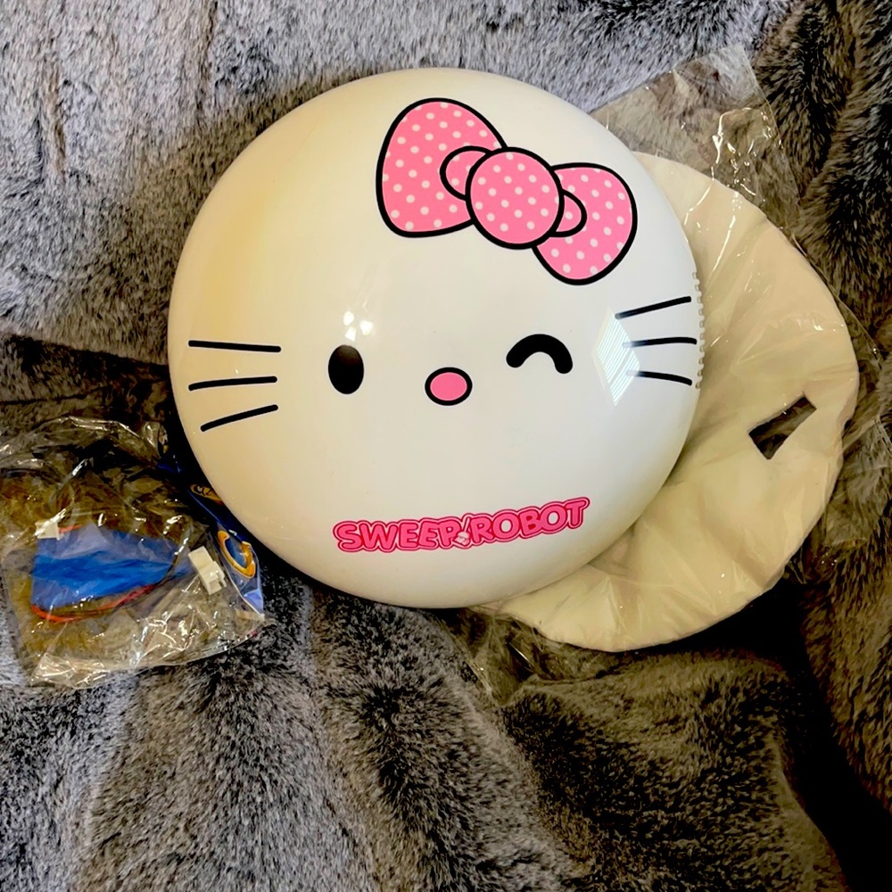Hello kitty robot